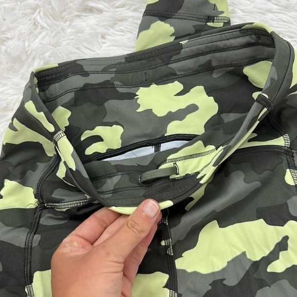Lululemon Swift Speed High-Rise Tight 28" Heritage 365 Camo Crispin Green Multi - Picture 2 of 6